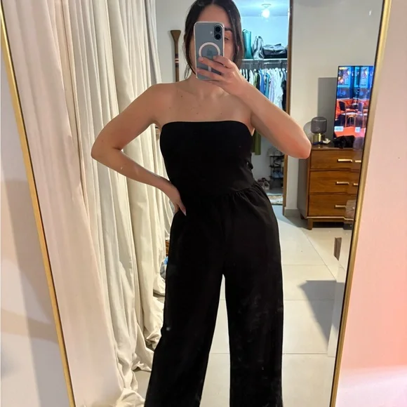 All $5-7-9!! Closet Sale
Black Strapless Wide-Leg Jumpsuit - Picture 2 of 3